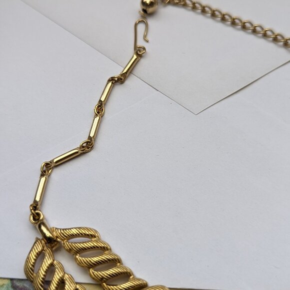 Vintage 16" Necklace Articulated 18k gold plated Vintage Rare and Elegant Unsign - Picture 9 of 10